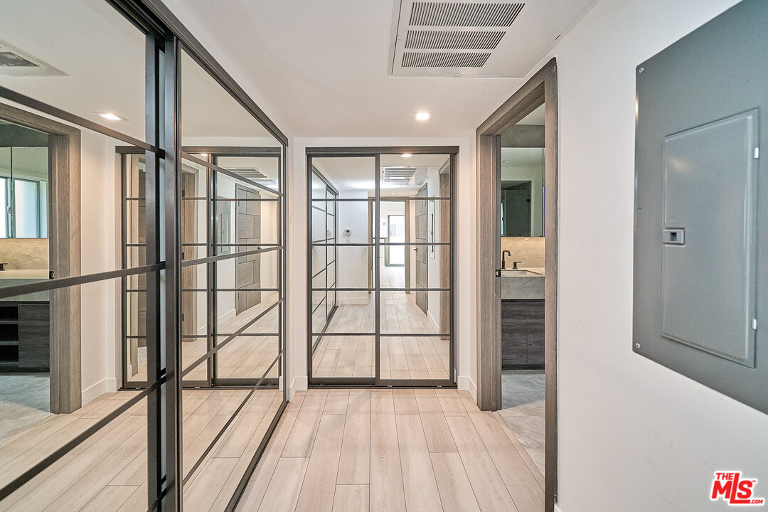 137 S Maple Dr Unit: 101