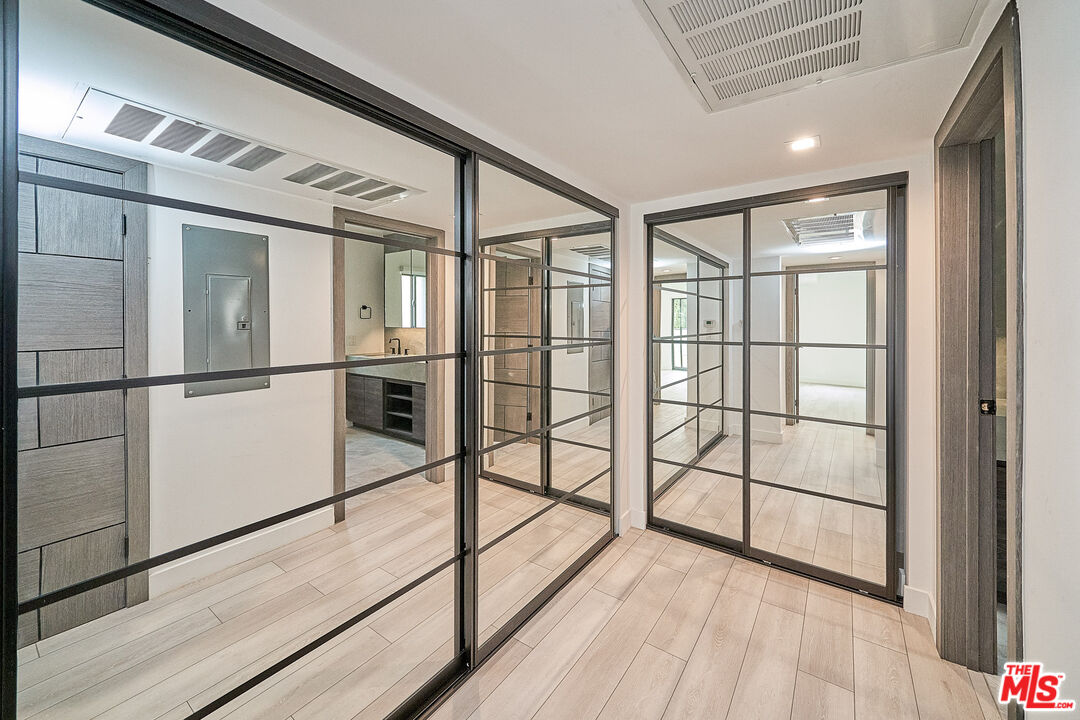 137 S Maple Dr Unit: 101