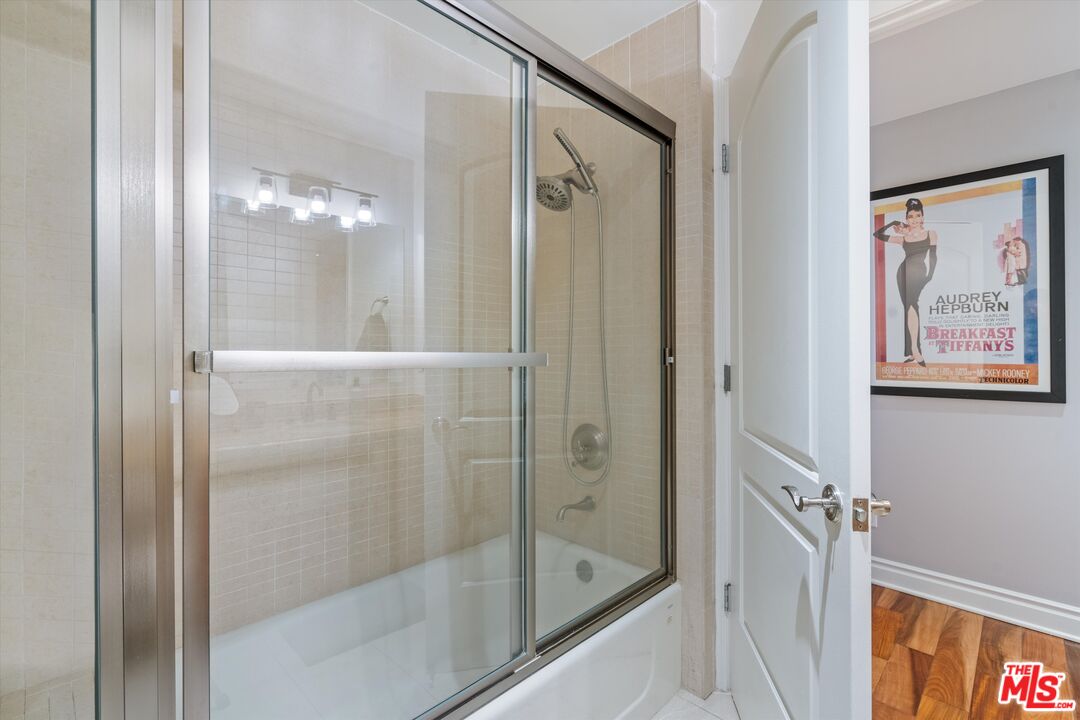 1444 S Point View St Unit: 202