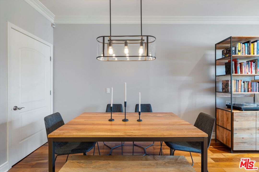 1444 S Point View St Unit: 202