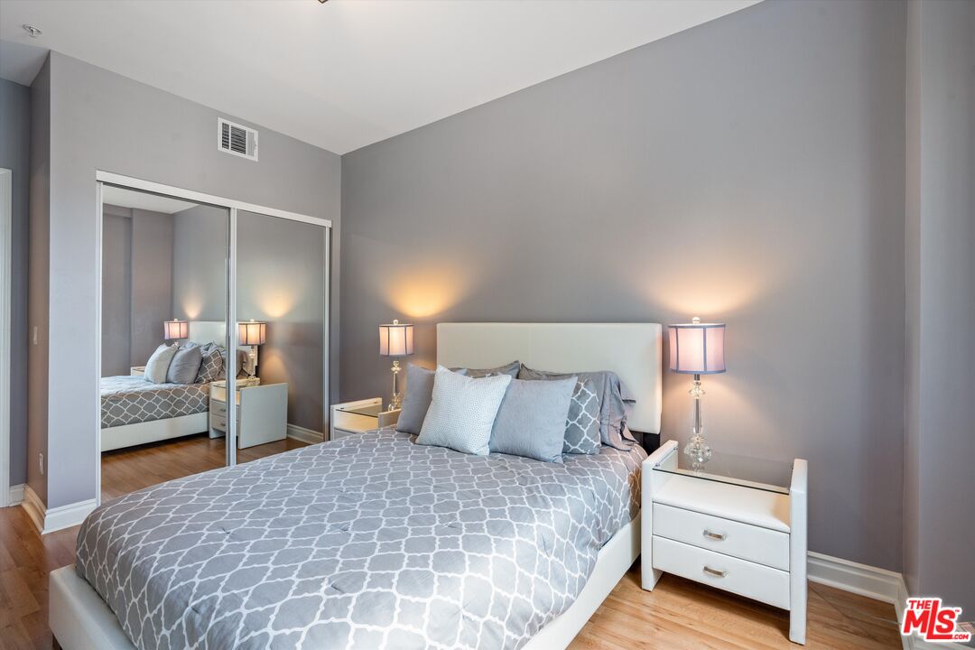 1444 S Point View St Unit: 202