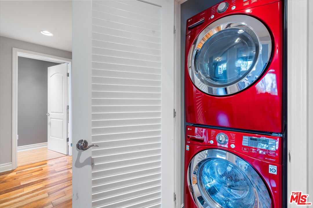 1444 S Point View St Unit: 202