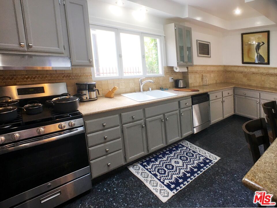 355 Westbourne Dr