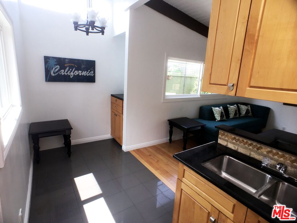 355 Westbourne Dr