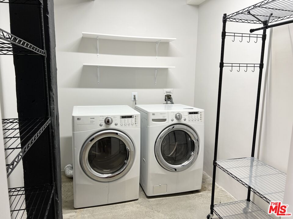 500 Molino St Unit: 117