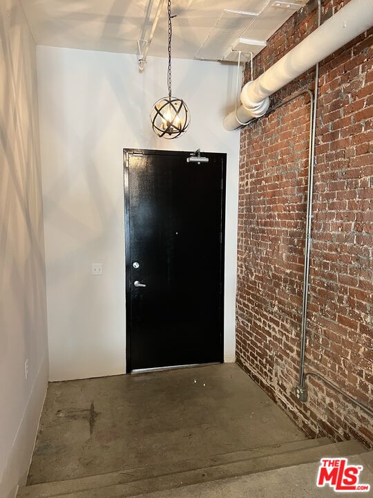 500 Molino St Unit: 117
