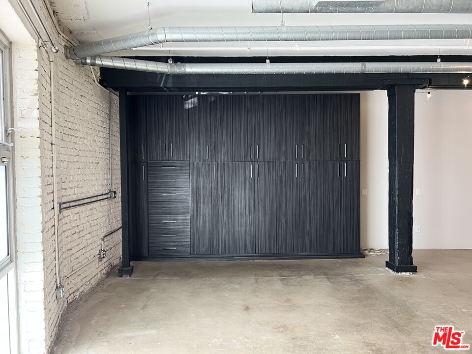 500 Molino St Unit: 117
