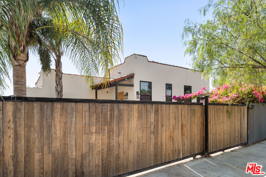 3202 Drew St