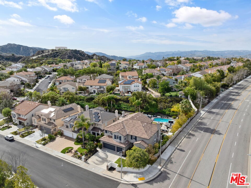 26750 Brooks Cir