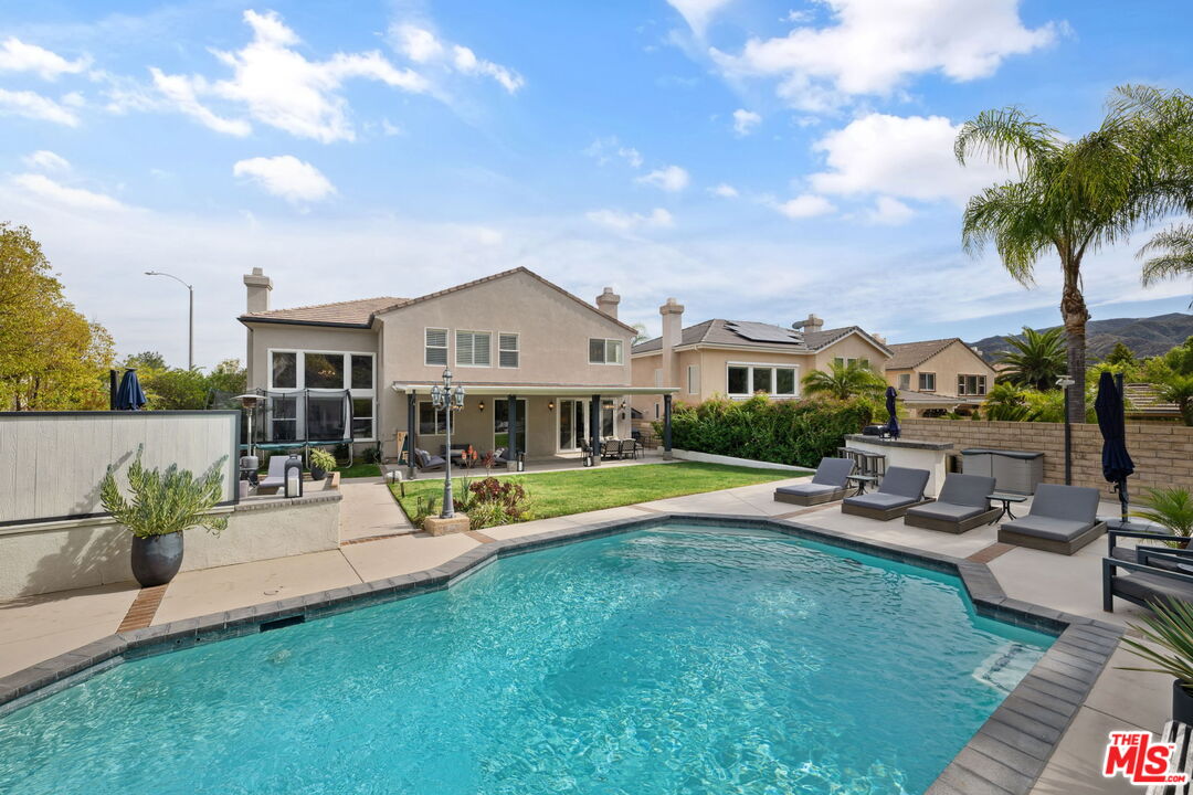 26750 Brooks Cir