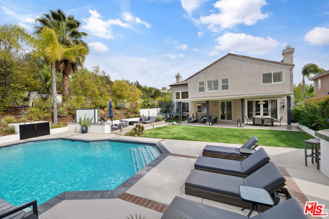 26750 Brooks Cir