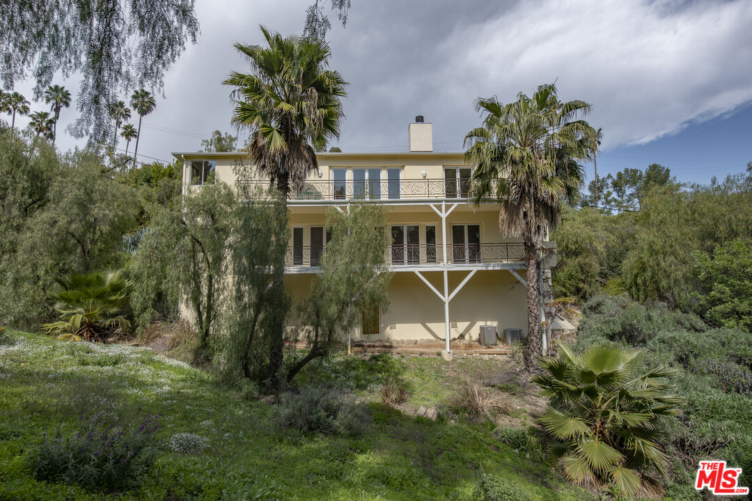 2655 Topanga Skyline Dr