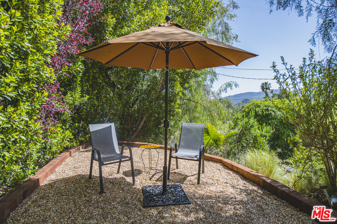 2655 Topanga Skyline Dr