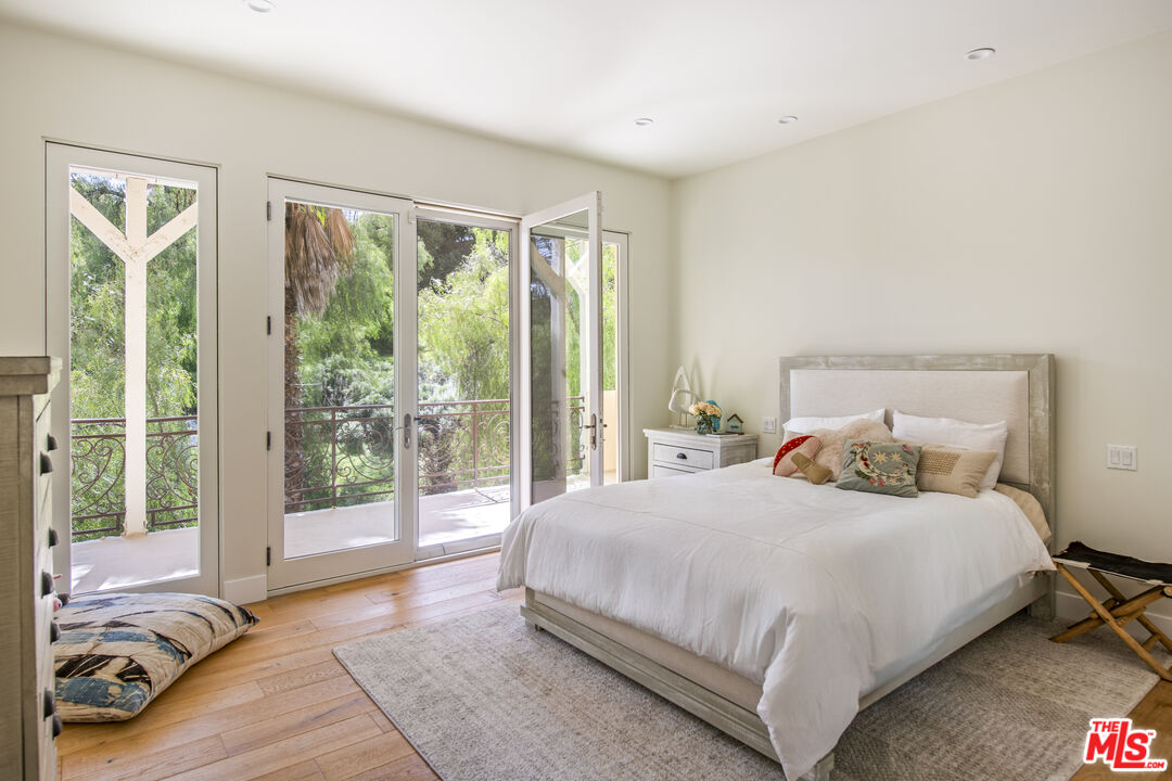 2655 Topanga Skyline Dr