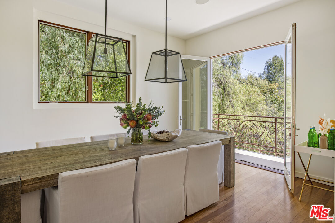 2655 Topanga Skyline Dr