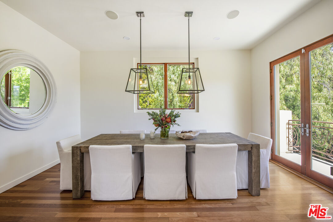 2655 Topanga Skyline Dr