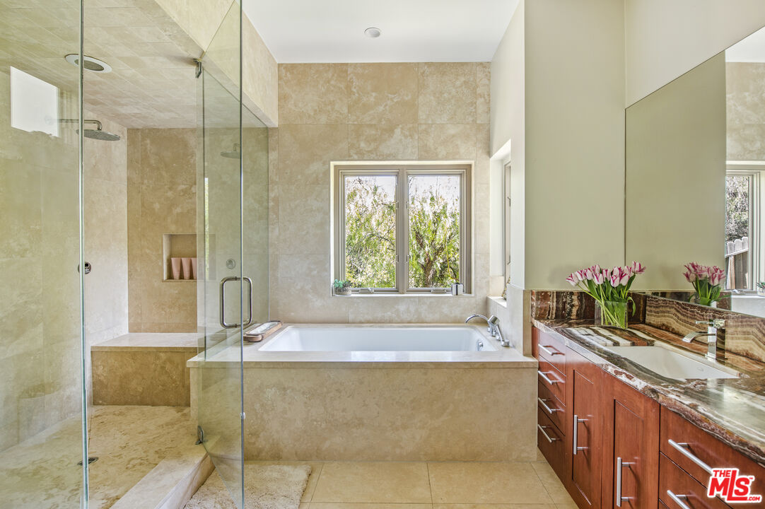 2655 Topanga Skyline Dr
