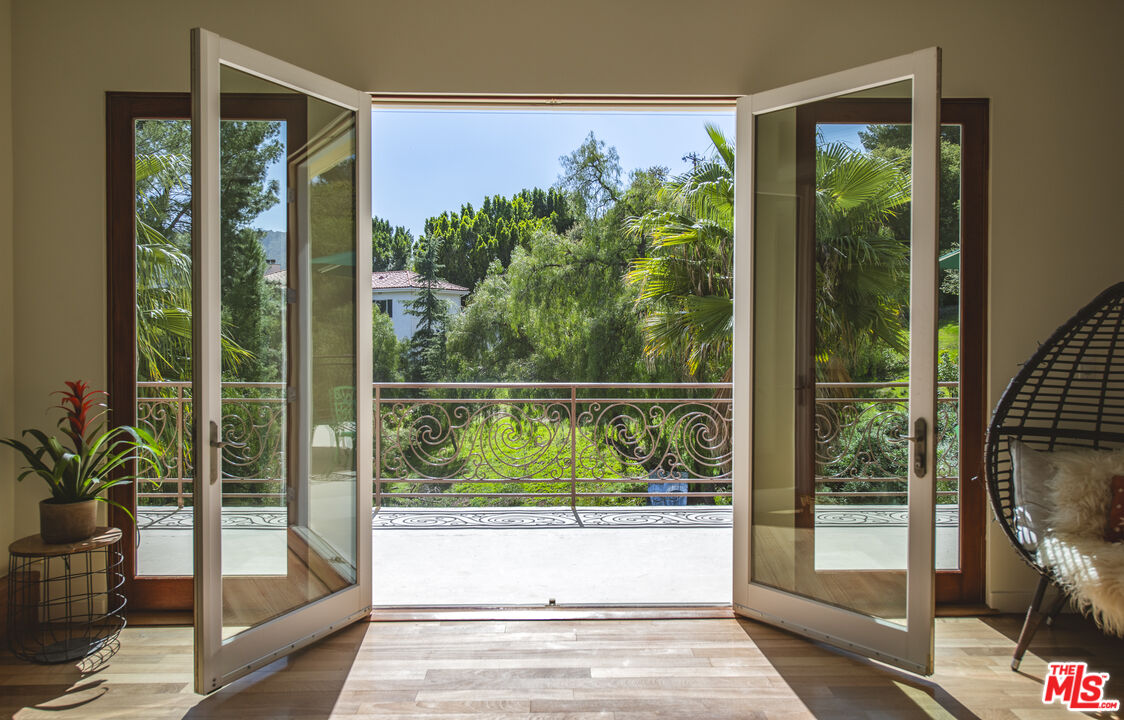 2655 Topanga Skyline Dr