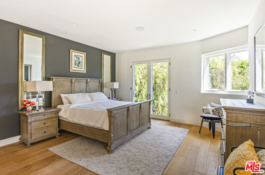 2655 Topanga Skyline Dr