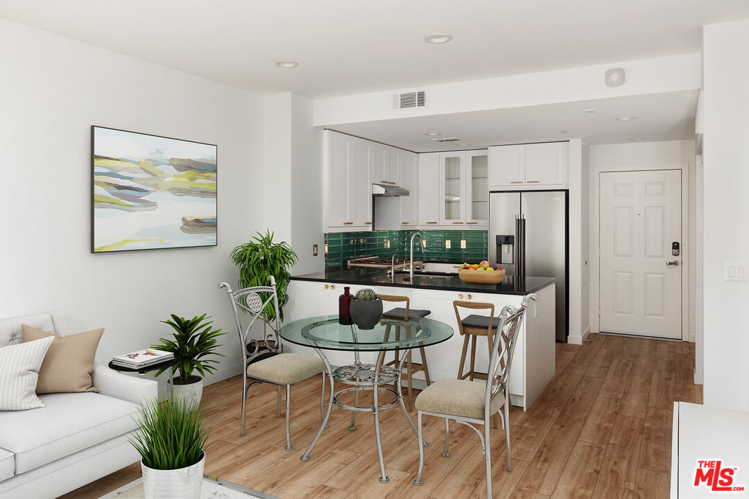 13200 Pacific Promenade Unit: 318