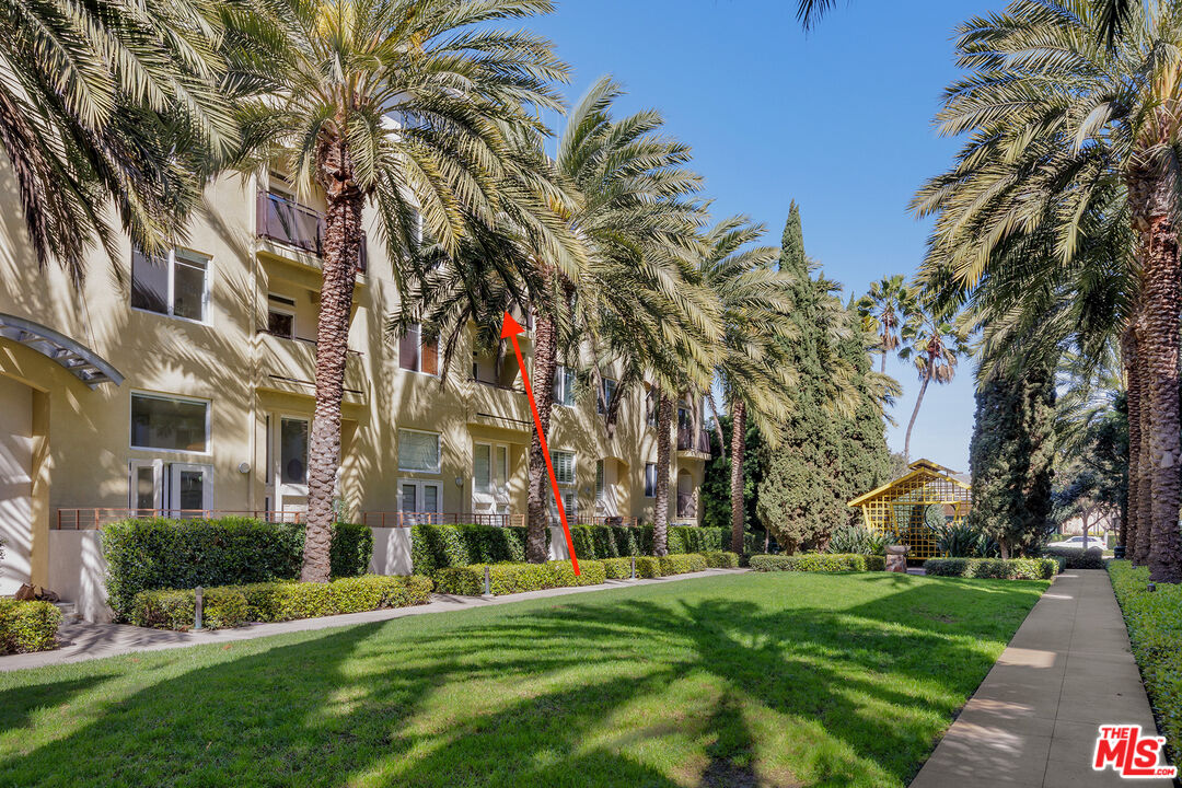 13200 Pacific Promenade Unit: 318