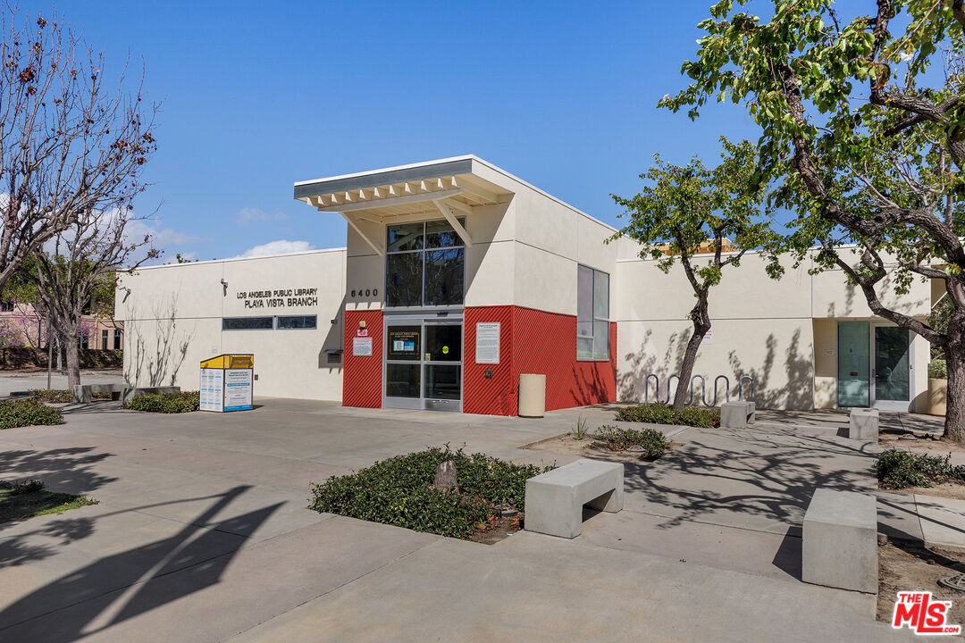 13200 Pacific Promenade Unit: 318
