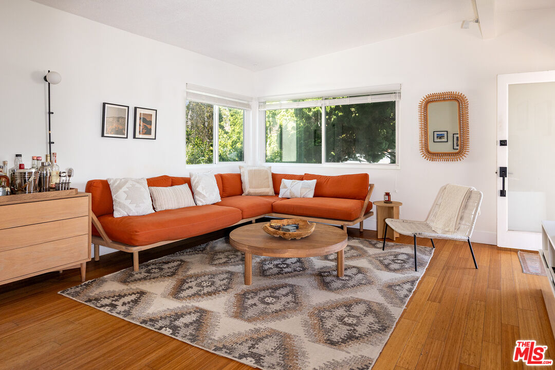 2617 Abbot Kinney Blvd Unit: 2nd Flr.