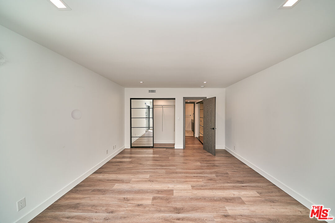 137 S Maple Dr Unit: 205