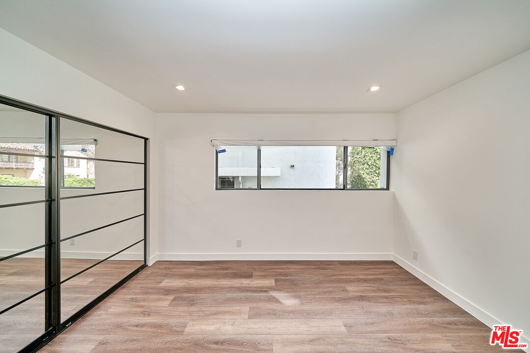 137 S Maple Dr Unit: 102