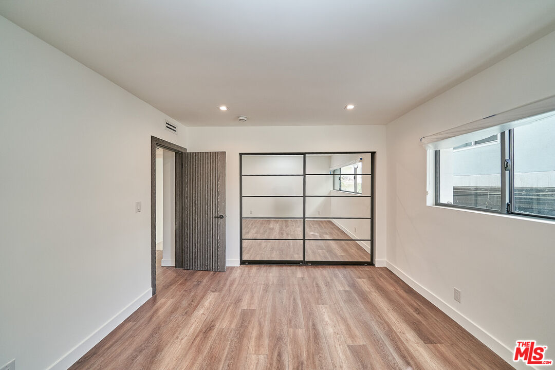 137 S Maple Dr Unit: 102
