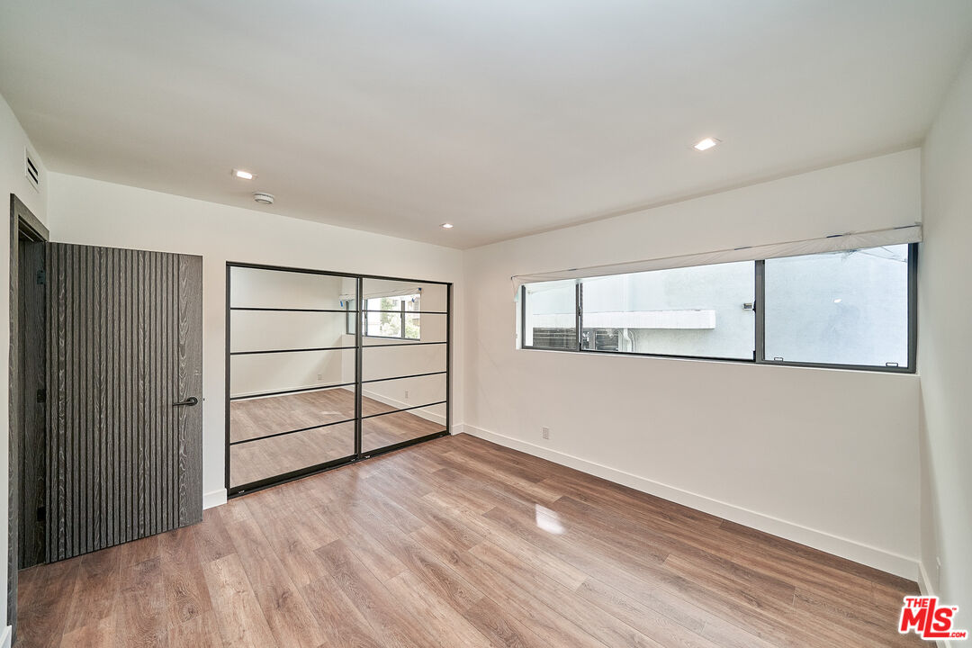 137 S Maple Dr Unit: 102