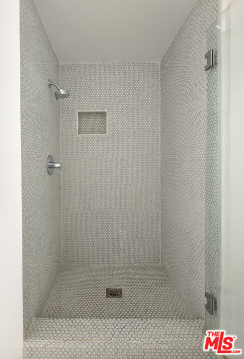 4455 Los Feliz Blvd Unit: 504