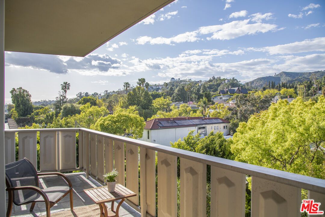 4455 Los Feliz Blvd Unit: 504
