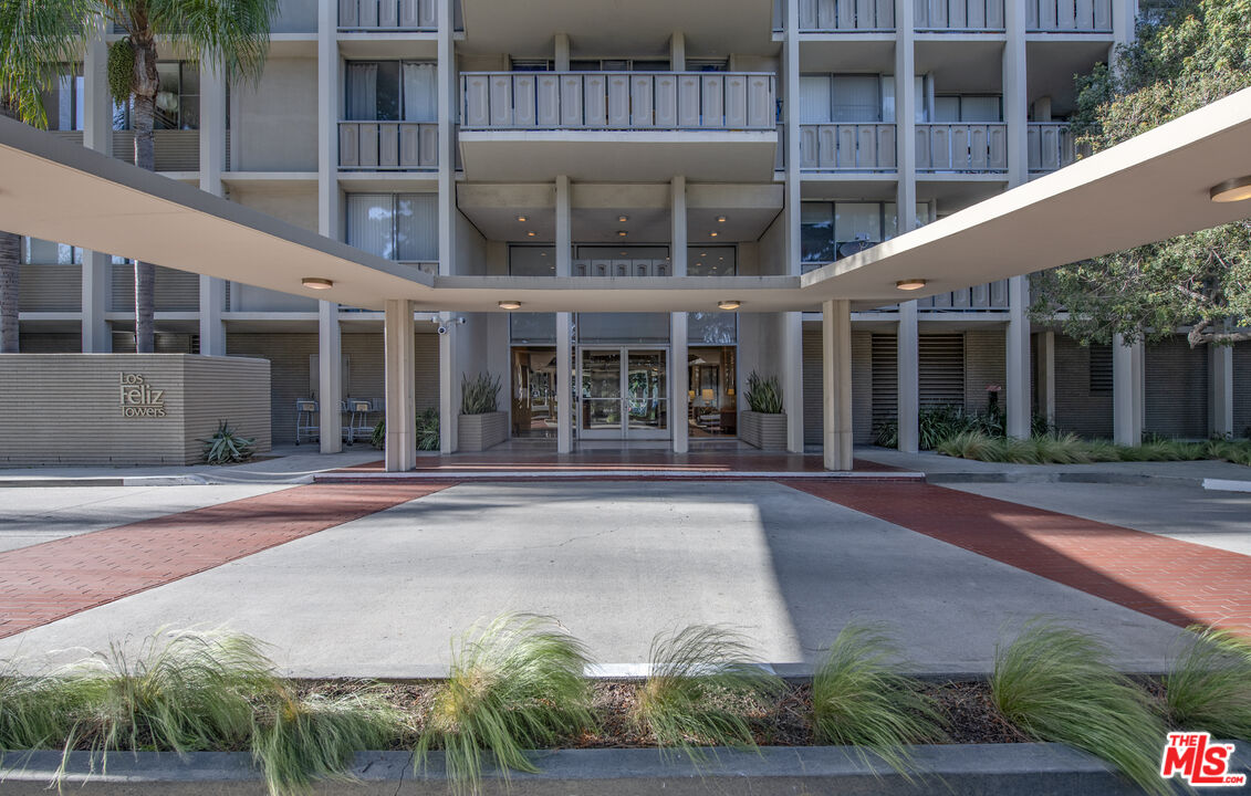 4455 Los Feliz Blvd Unit: 504