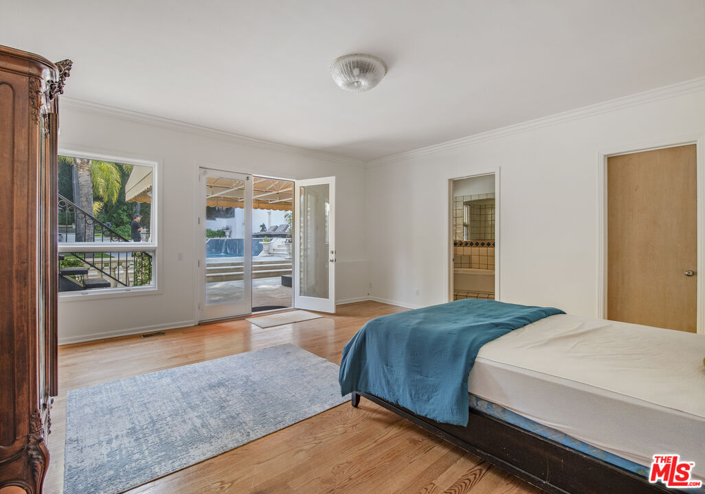 3780 Multiview Dr