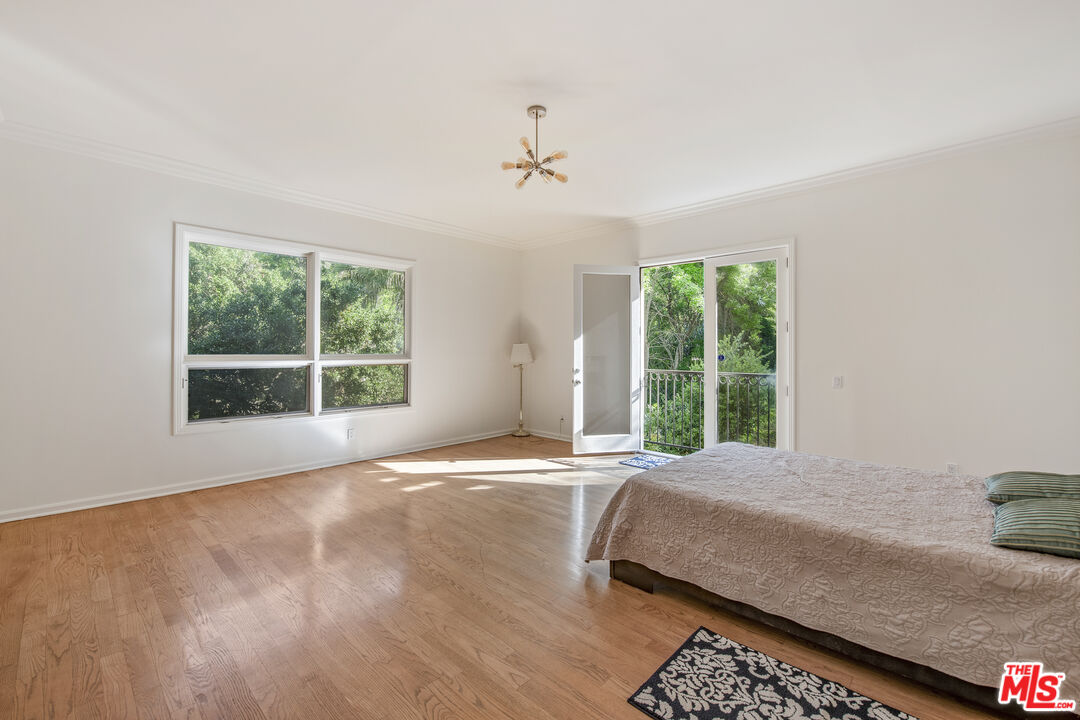 3780 Multiview Dr