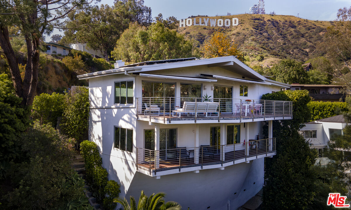 6150 Mulholland Hwy