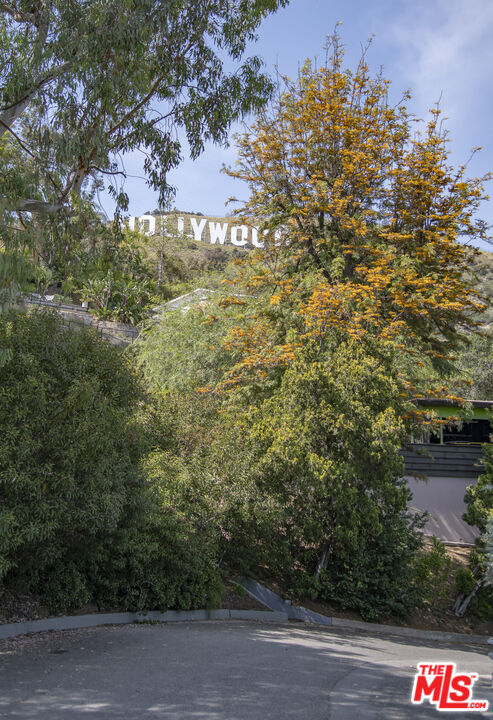 6150 Mulholland Hwy
