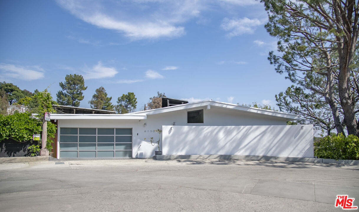 6150 Mulholland Hwy