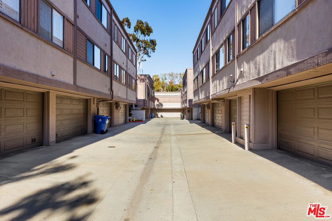 4622 Glencoe Ave Unit: 4
