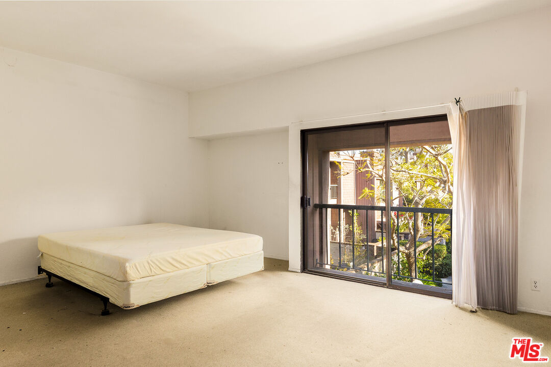 4622 Glencoe Ave Unit: 4