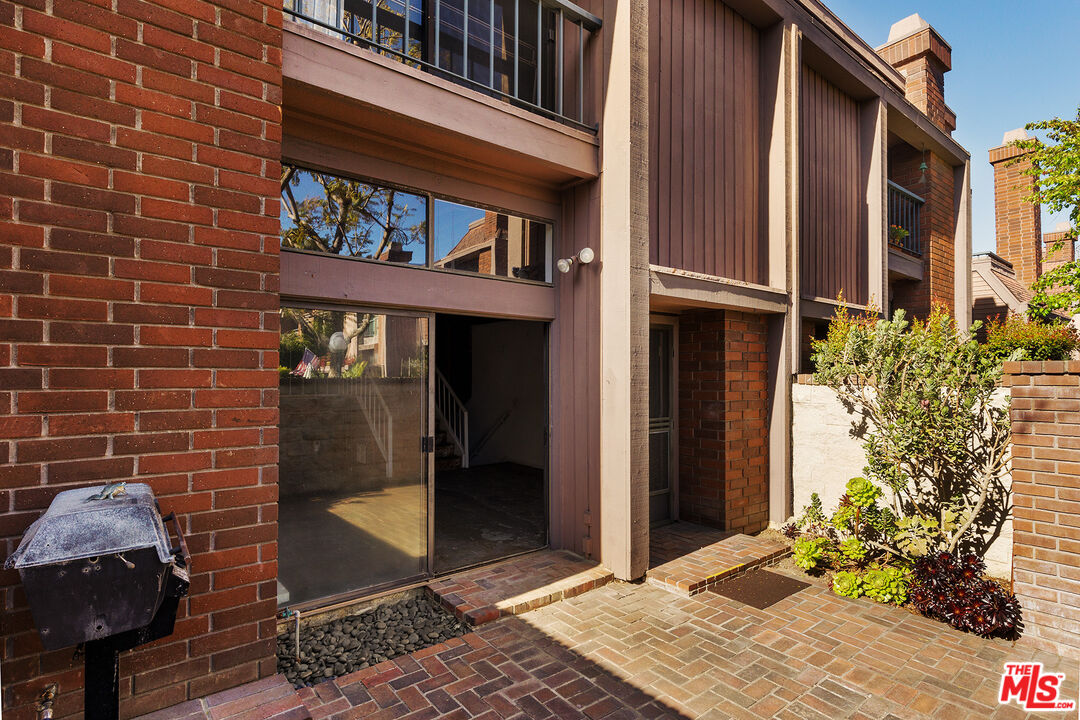 4622 Glencoe Ave Unit: 4