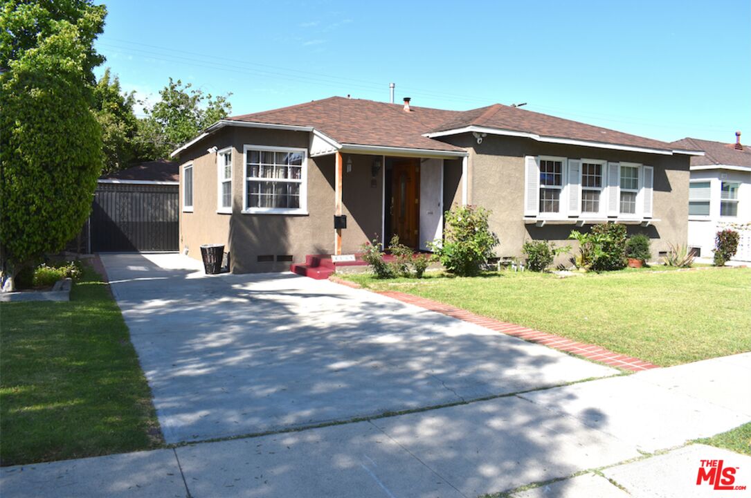 4138 Commonwealth Ave