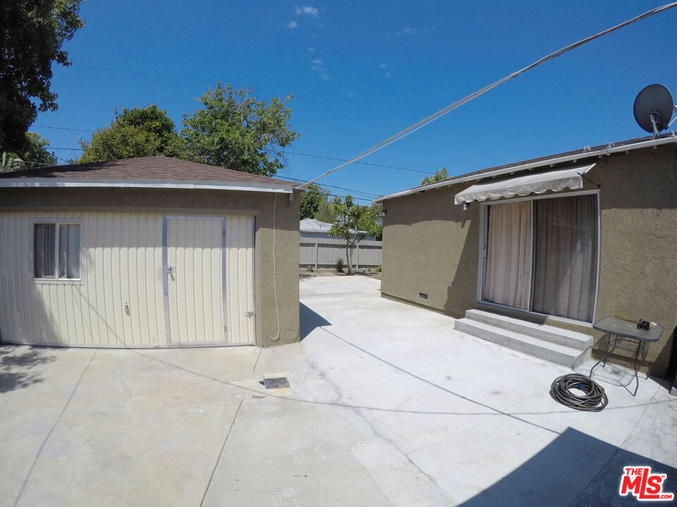 4138 Commonwealth Ave
