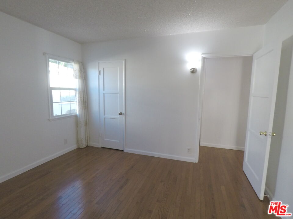 4138 Commonwealth Ave