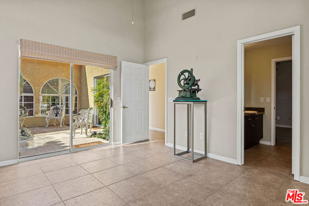 108 Chelsea Cir