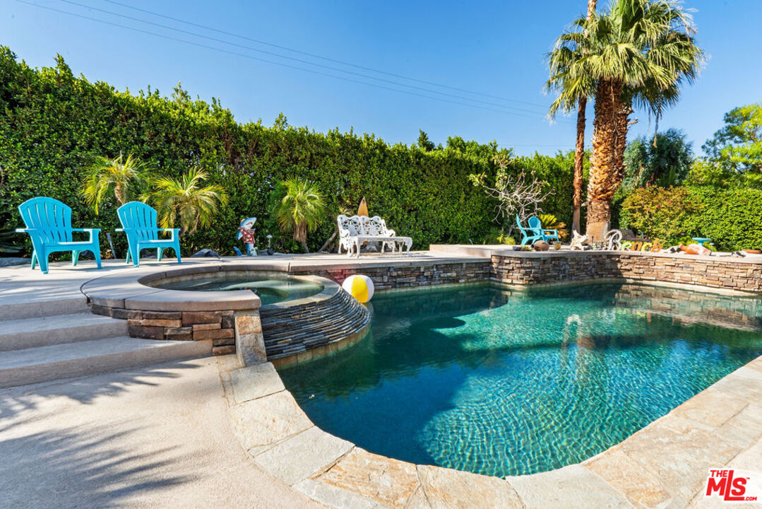 108 Chelsea Cir