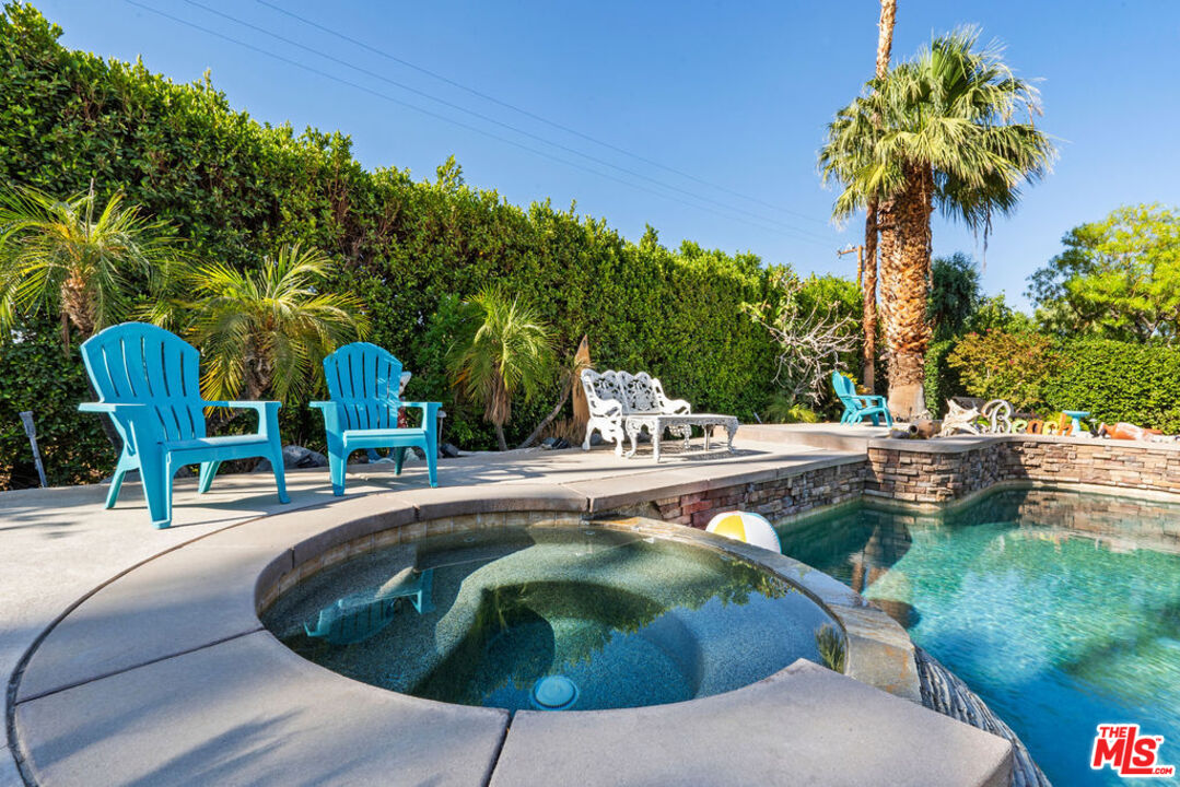 108 Chelsea Cir
