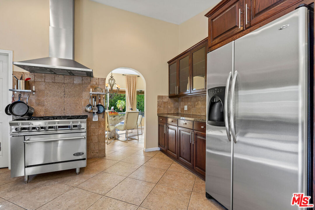 108 Chelsea Cir