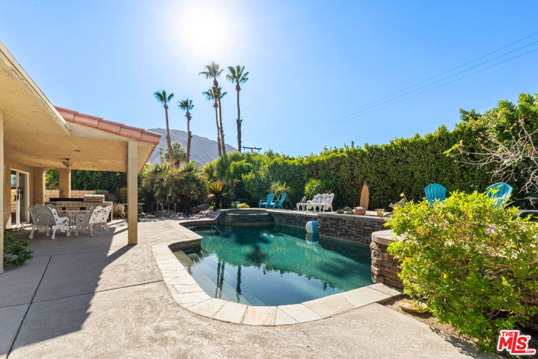 108 Chelsea Cir